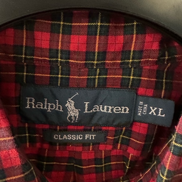 Ralph Lauren. Men’s Casual Button Up. - Picture 3 of 3